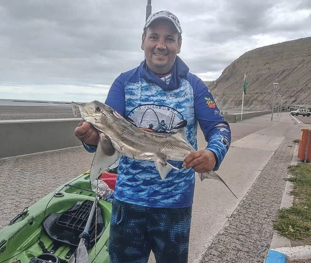 Primer torneo de pesca en kayak en Rada Tilly