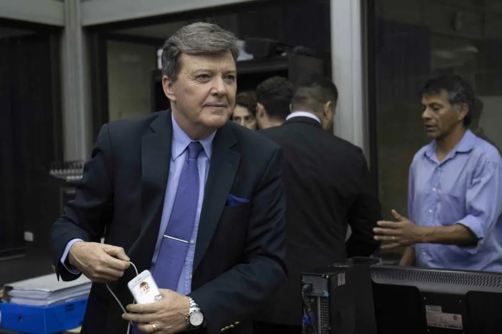 Milani. "Macri debería retirarse de la política por traidor a la patria"