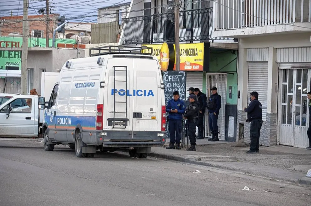 Asesinaron a un hombre de una puñalada en Avenida Estados Unidos