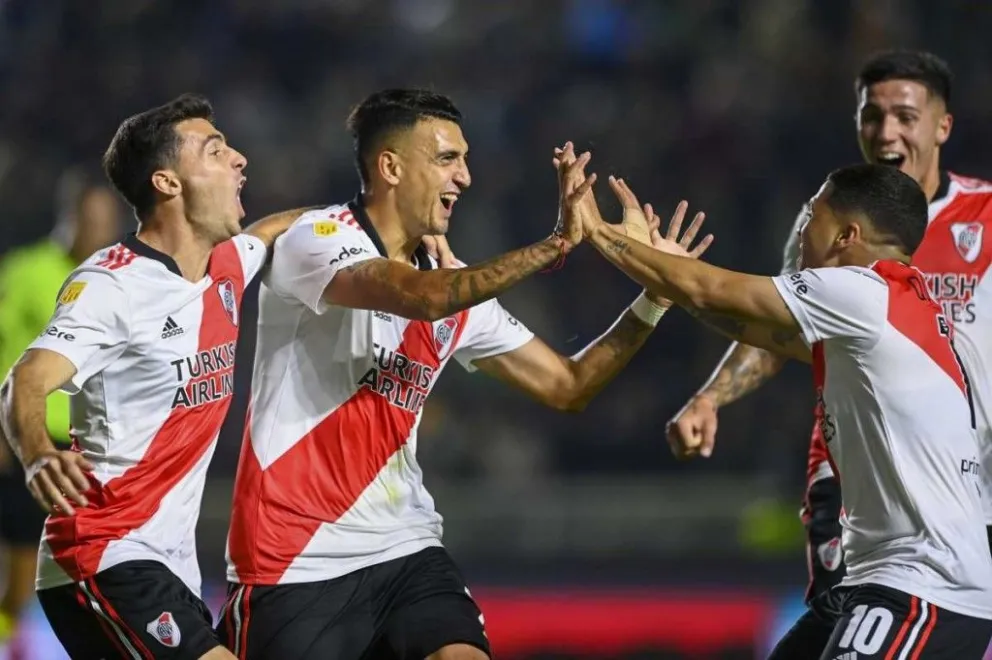 Con un penal polémico, River le ganó con lo justo a Platense en el Monumental