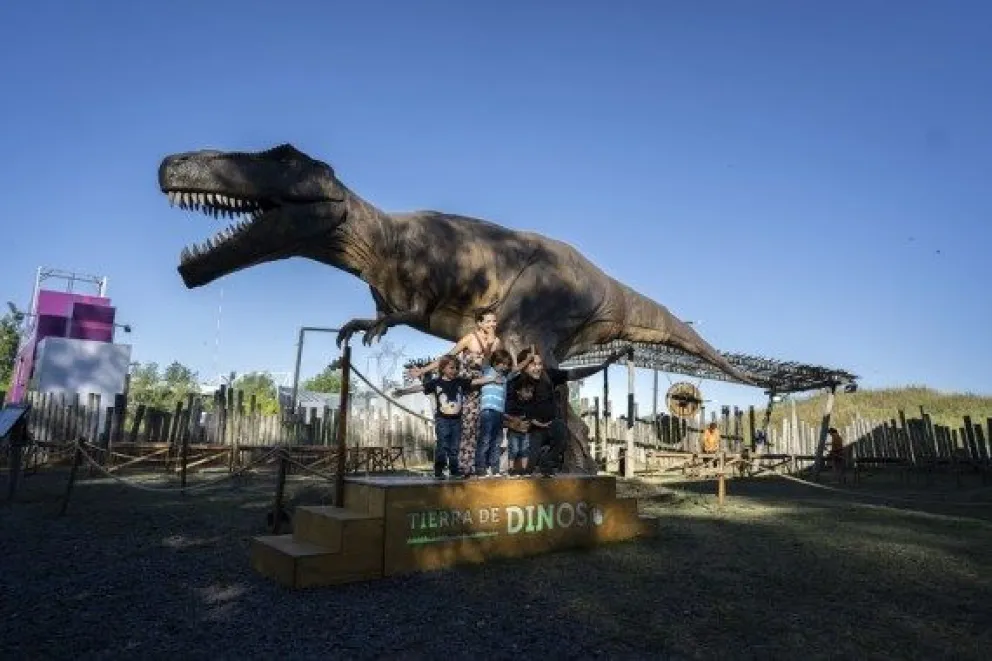 Hallaron restos fósiles del dinosaurio megaraptor más grande conocido hasta el momento