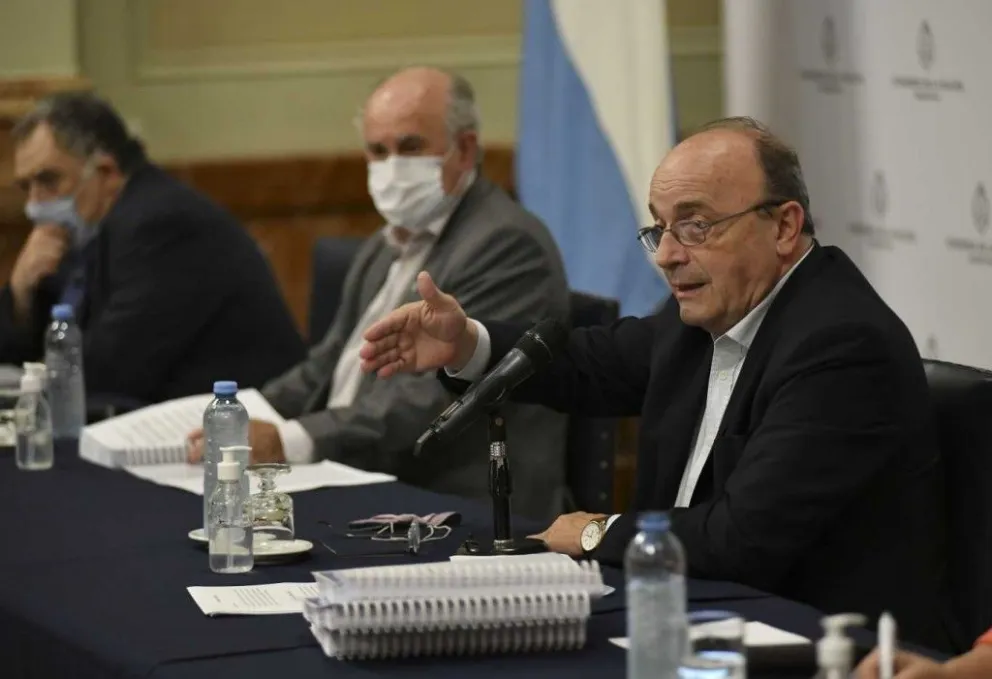 Moreau cruzó a Alberto Fernández: “Es insólito que diga que está dispuesto a dialogar con la UIA y no con Cristina”