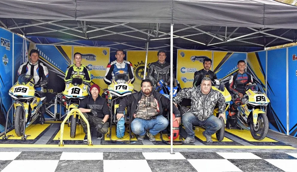 El equipo Kósten Racing se prepara para correr en San Juan