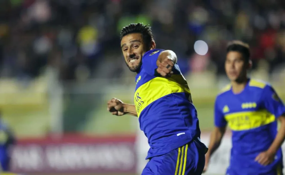 Denunciaron en Bolivia que Boca regaló camisetas a la terna arbitral