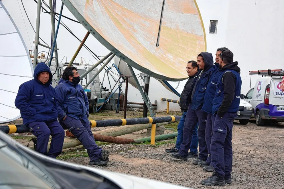 Trabajadores de televisión realizaron un paro y piden un aumento del 25 por ciento
