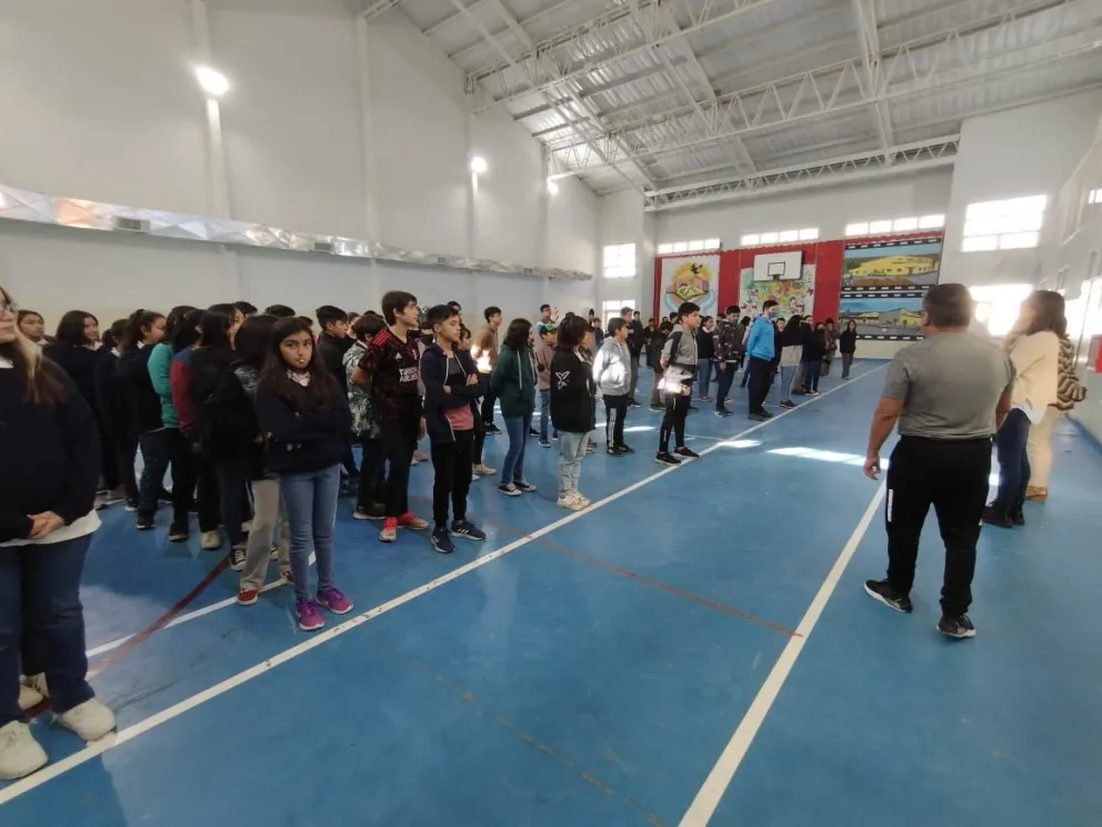 Recorrida por escuelas secundarias de la Región V