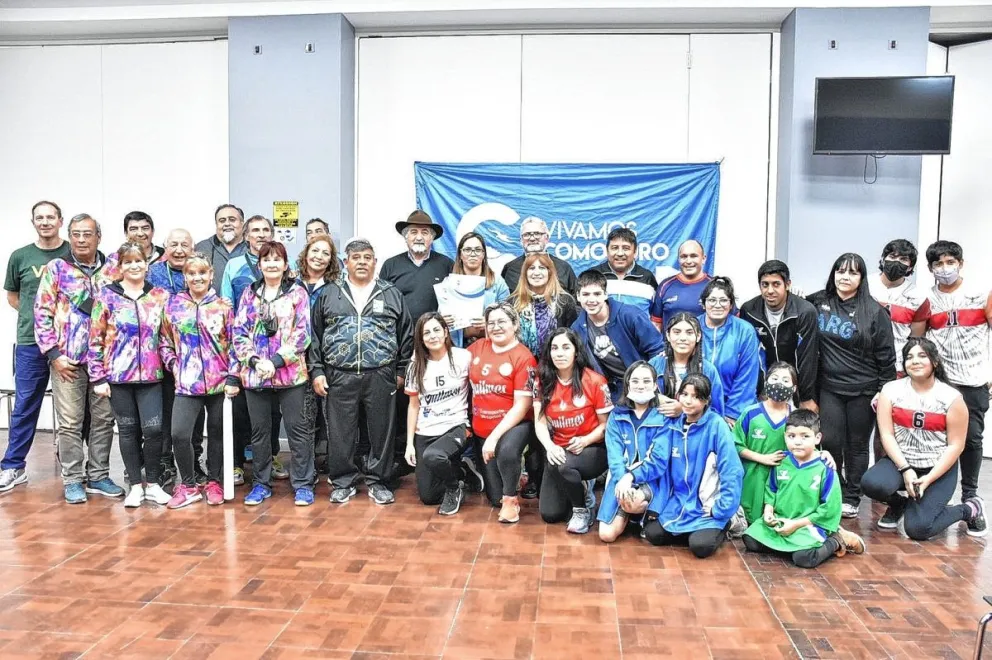 Presentaron el I Congreso Patagónico de Voleibol
