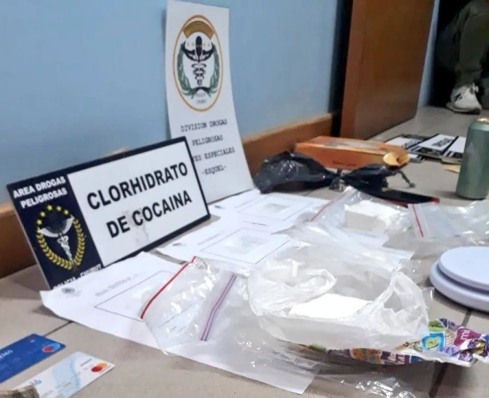 Esquel: Atraparon a un sujeto que llevaba 3 millones de pesos en cocaína