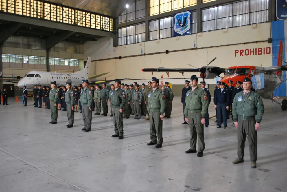 Se realizó la ceremonia de egreso del curso de Estandarizacion de procedimientos para Aviadores de Transporte 