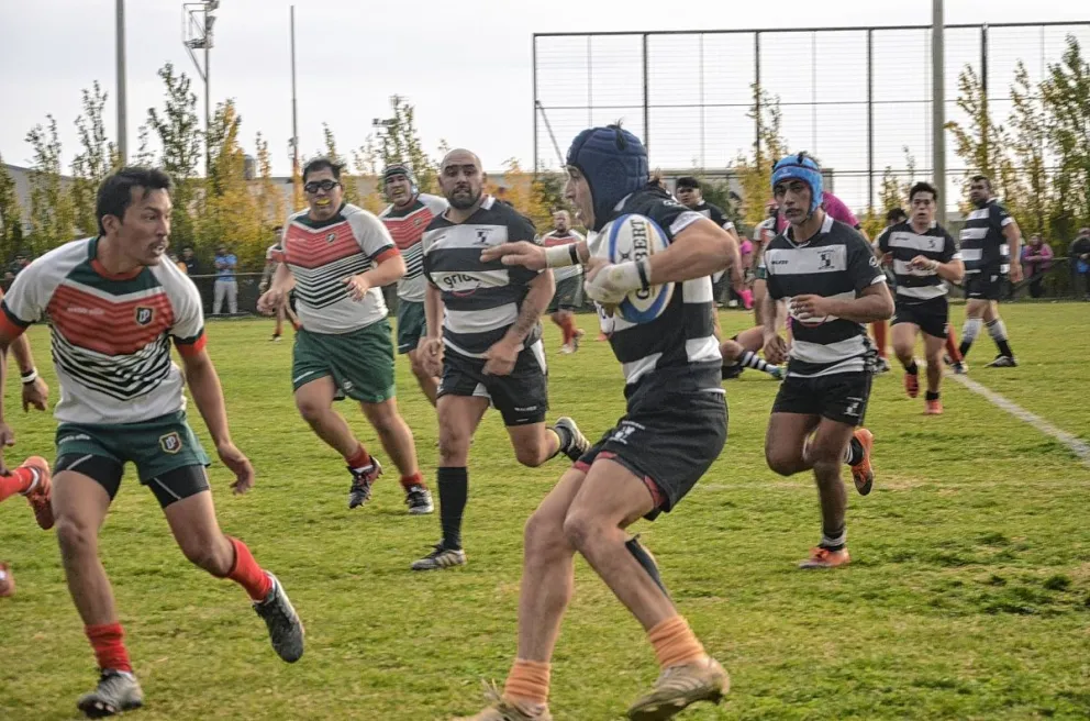 Rugby: El Campeón Regional arrancó ganando y Chenque único líder